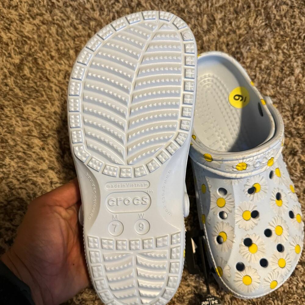 Crocs Daisy - Picture 2 of 3